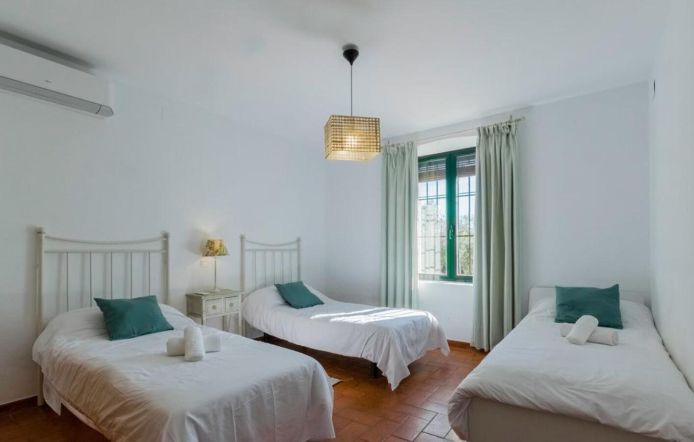 Cortijo Mazuecos By Sharingco Villa Lora del Rio Exterior photo
