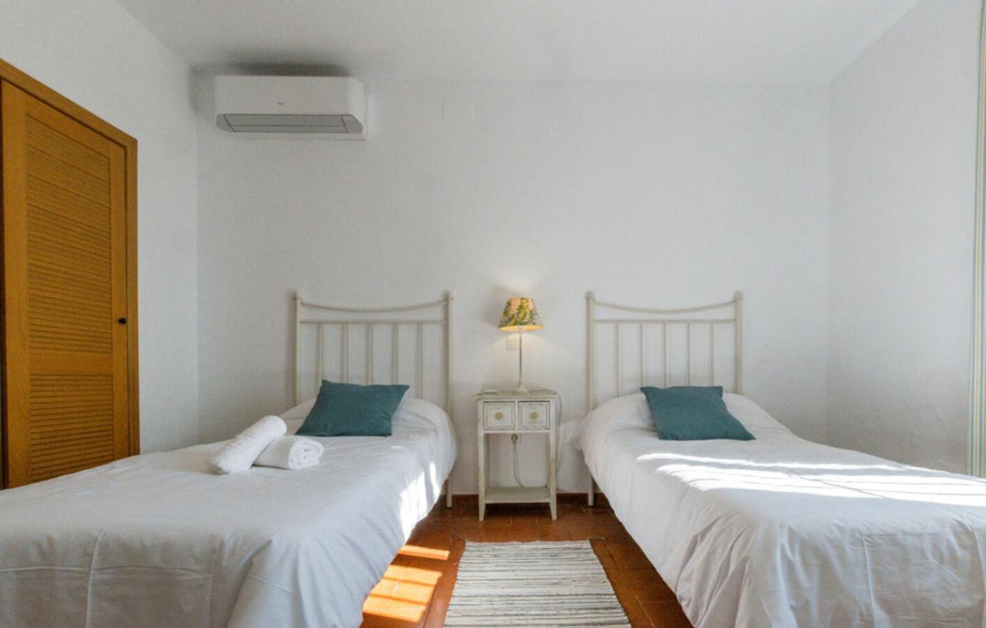 Cortijo Mazuecos By Sharingco Villa Lora del Rio Exterior photo